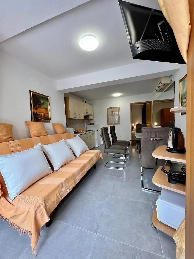 Rooms & Apartment Hegic Zadar Croácia