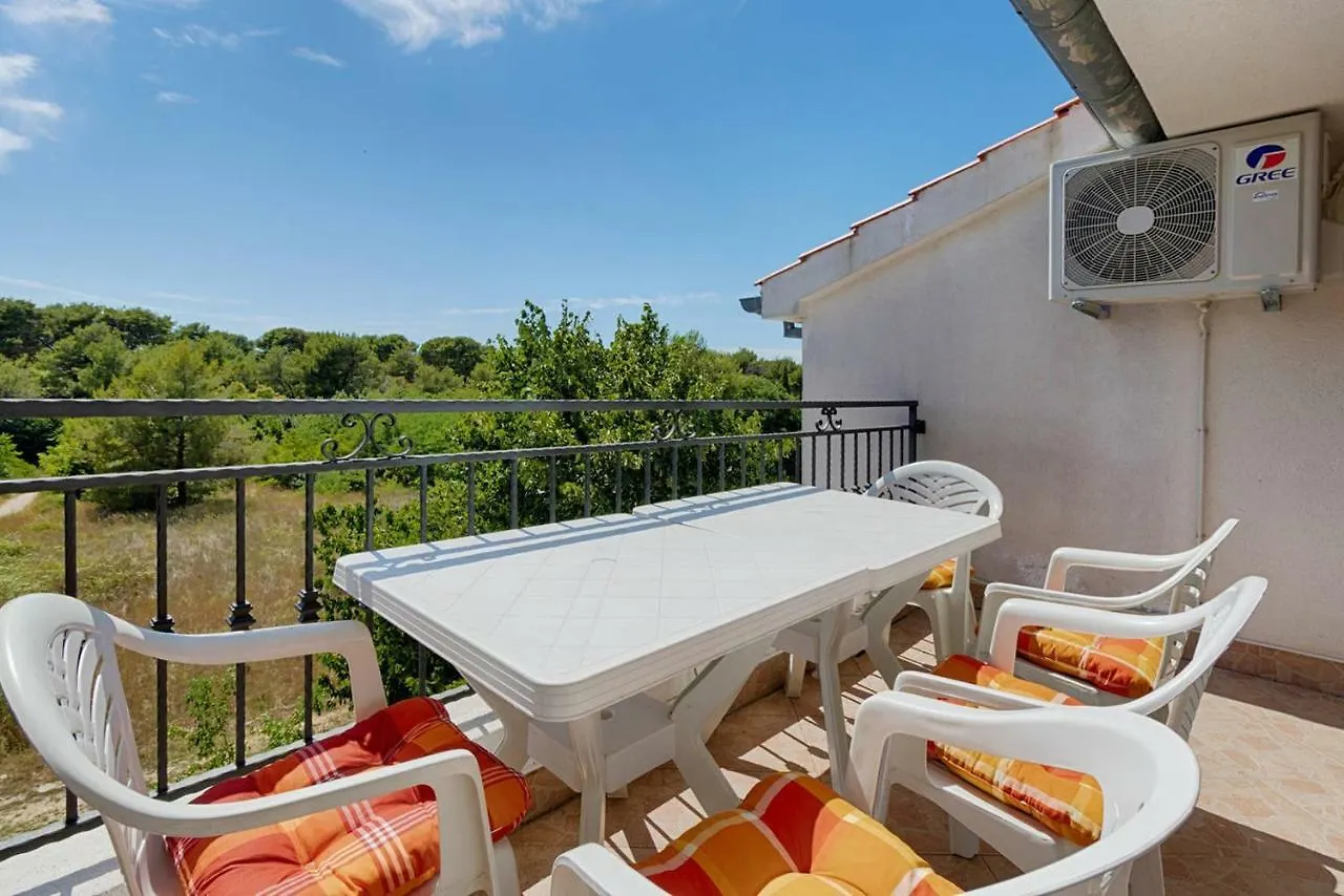 Rooms & Apartment Hegic Zadar Croácia